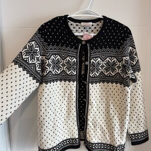 Northern Reflections Monochrome Knit Top